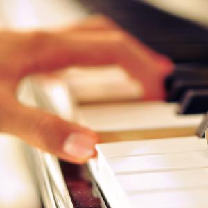 顺子日大婶小说最
