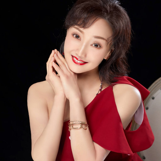 顺子日大婶小说最
